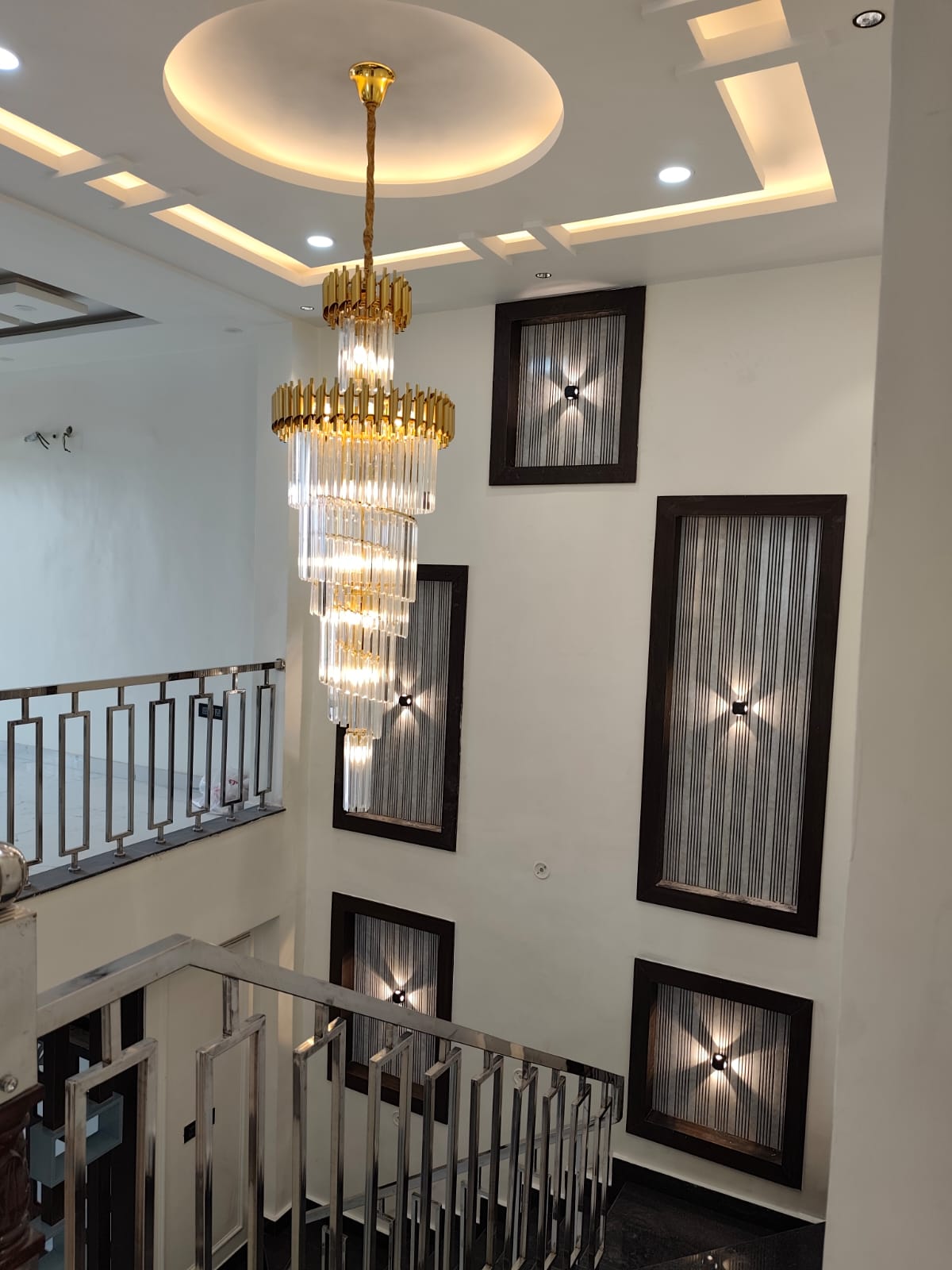 Swastik Modernist Living Space gallery detail 1